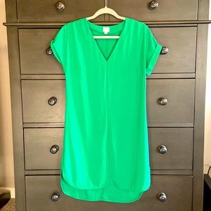 V neck green dress